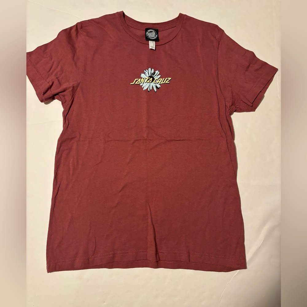 Santa Cruz daisy tee
